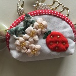 お薬＆アクセサリーミニミニポーチ（いちご）