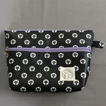 【t様オーダー品】ume＊mew ラミネートポーチ（ネコ水玉）