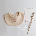 name +くま刺繍入りスタイ