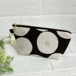 あんぱん柄ブラック☆化粧ポーチ☆ペンケース♫