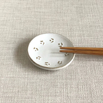 豆皿 （白マット釉  小花）
