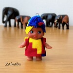 【タンザニアの子ども支援】キューピーストラップ　Zainabu