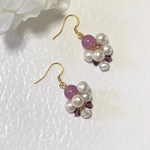 たわわに実るパープルとパールのピアス（イヤリング）