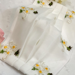 【受注制作】秋の新作＊小さな小花刺繍チュールの清楚なプリーツマスク　肌側抗菌防臭加工ダブルガーゼ使用(冷感ガーゼに変更可能)