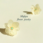 パシフィックオパールの紫陽花ピアス