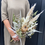 大きいドライフラワースワッグ ♡パンパスグラスとルナリアと白いプロテア 