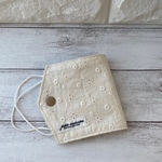 マスクケース☆仮置きや持ち運びに☆シンプルガーリーな刺繍レース