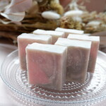 ヒマラヤ岩塩 シアバター入り 手作り石けん