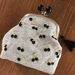 ブラックチェリー刺繍がま口ポーチ♪