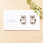 猫とパールピアス