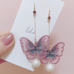 【イヤリング】揺れる蝶々と一粒パールのピアス  -pink purple-
