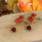 紅葉と木の実のピアス
