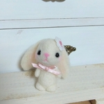 羊毛フェルト　うさぎ　ミニうさちゃん　白