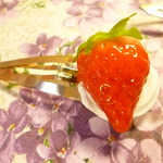 *限定*ぱっちん止め☆みぎ☆(生クリームといちご)*