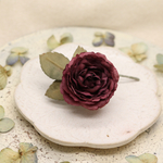 布花　カップ咲きの薔薇ブローチ　