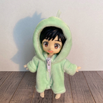 ふわふわファーの恐竜つなぎ