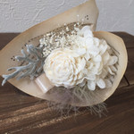 *Petit Antique Bouquet