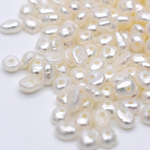 超極小 淡水パール ボタン 縦穴 ラウンデル 20粒 2.5~3.5mm*2.5~4mm ホワイト系