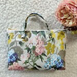  saleリバティ  ルンルンポーチ