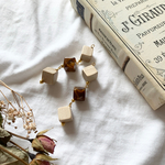 《限定》natural wood cube