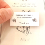 silver 蜂ピアス　チタンピアス