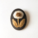 URAURA  刺繍ブローチ  