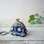 夜空の刺繍ミニミニがま口ポーチ アクセサリーケース