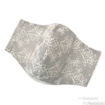 機能アップ☆立体マスク　薔薇柄刺繍レース　ライトグレー色　選べる2種類の抗菌ガーゼ