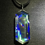 ホログラムガラス ペンダント【6角クリスタル クロスホロ】