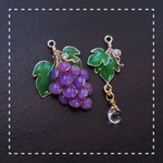 【再販】艶ぶどうのアシンメトリーイヤリング（ピアス変更可）