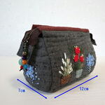 ☆コロンとしたハウスとお花のポーチ☆刺繍☆キルト☆