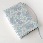単行本ブックカバー　青の花畑