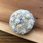 ビーズ刺繍（ヘアゴム/ブローチ）