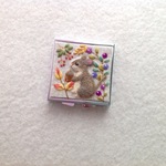 【再販】リネンと羊毛の秋の子ネズミのピルケース  square