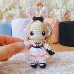 あみぐるどーるプチサイズ*デザイナーズプロジェクト*うさ耳エプロンドレス【受注制作】
