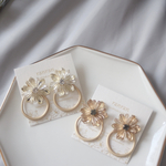 結婚式☆2way 大ぶりフラワーリングピアス　マットゴールドリング