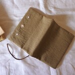 あこ様専用ページ　文庫本　花の連なり　手刺繍　ブックカバー　カフェオレ色