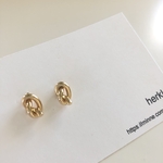 シンプルノットピアス