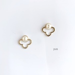 お花パール⭐︎ゴールドシンプルデザインピアス/イヤリング