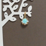 ⭐送料無料⭐大人可愛い薔薇のマスクチャーム🌹light blue🌹シアン🌹