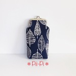 北欧調シンプルでおしゃれなリーフ柄(ネイビー)＊がま口メガネケース