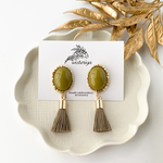 《new》tassel earring < green oval >