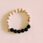 【SALE】〈オニキス×ホワイトウッドビーズ〉ブレスレット