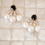 Blackビジュー＆コットンパールバックピアス
