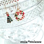 【再販×6】*クリスマスピアス*ツリー&リース(樹脂ピアス、イヤリング変更可能)