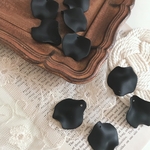 ブラックフラワー花びら6個♡