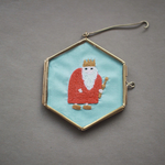 刺繍クリスマスオーナメント　まんまるサンタさん
