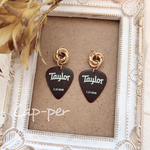 Taylorピック結び目ピアス/イヤリング