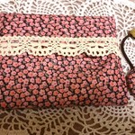 リバティ　ピンク花柄　テッシュケースとくるみボタンのセット