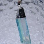 オーロラ水晶原石 [ 最大約42㎜×11㎜ ] のネックレス [ ブルー ] 